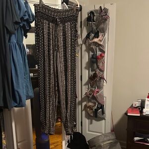 Brand New: Black and White Patterned Women's Pants